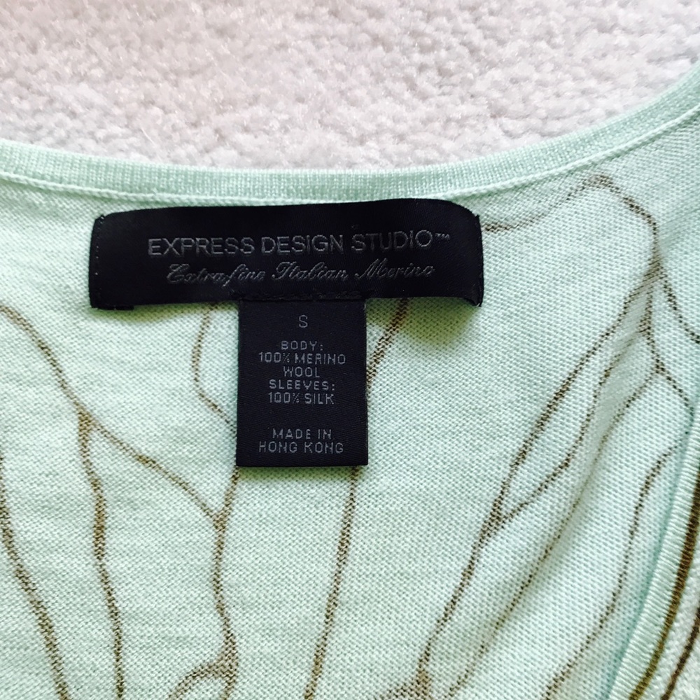 Express Top - Picture 3 of 6